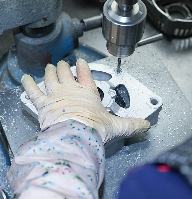 مصنع ووشي سانيو للكهرباء للسيارات